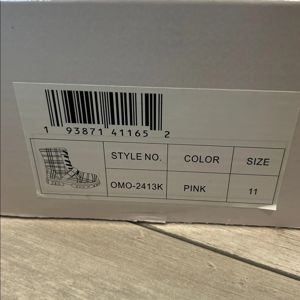 Olivia Miller Girl! Pink plaid high top combat boots size 11 NEW